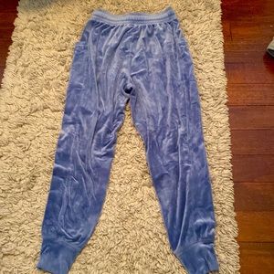 SMALL AERIE COMFY JOGGER PANTS